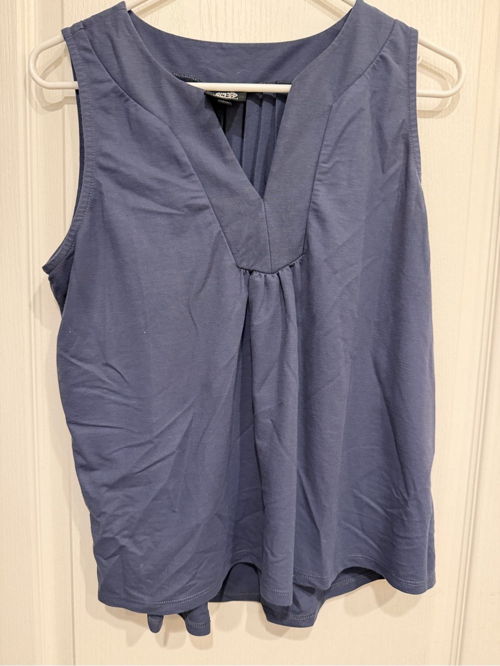 bobeau Slate Blue V-Neck Sleeveless Camisole